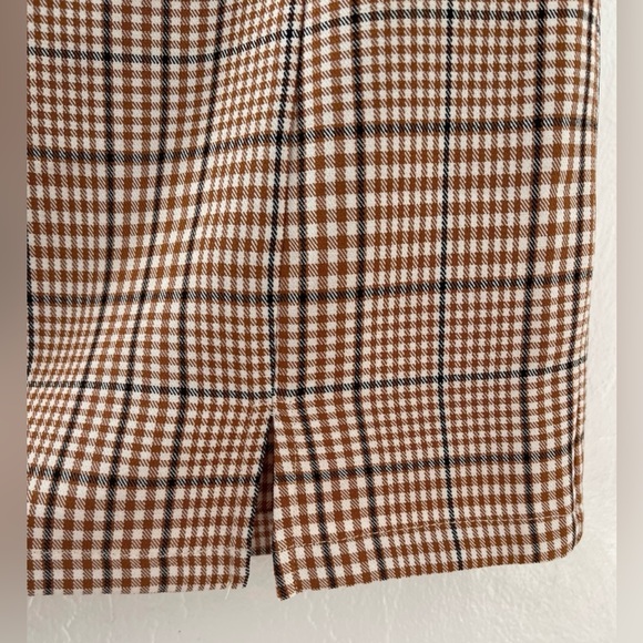 Plaid Neutral Mini Skirt - Picture 2 of 4